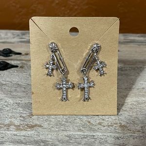 New pierced earrings silver tone - one pair of earrings that look like two pair